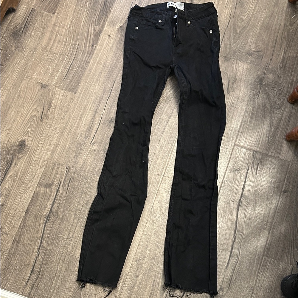 Women's Black Skinny Jeans